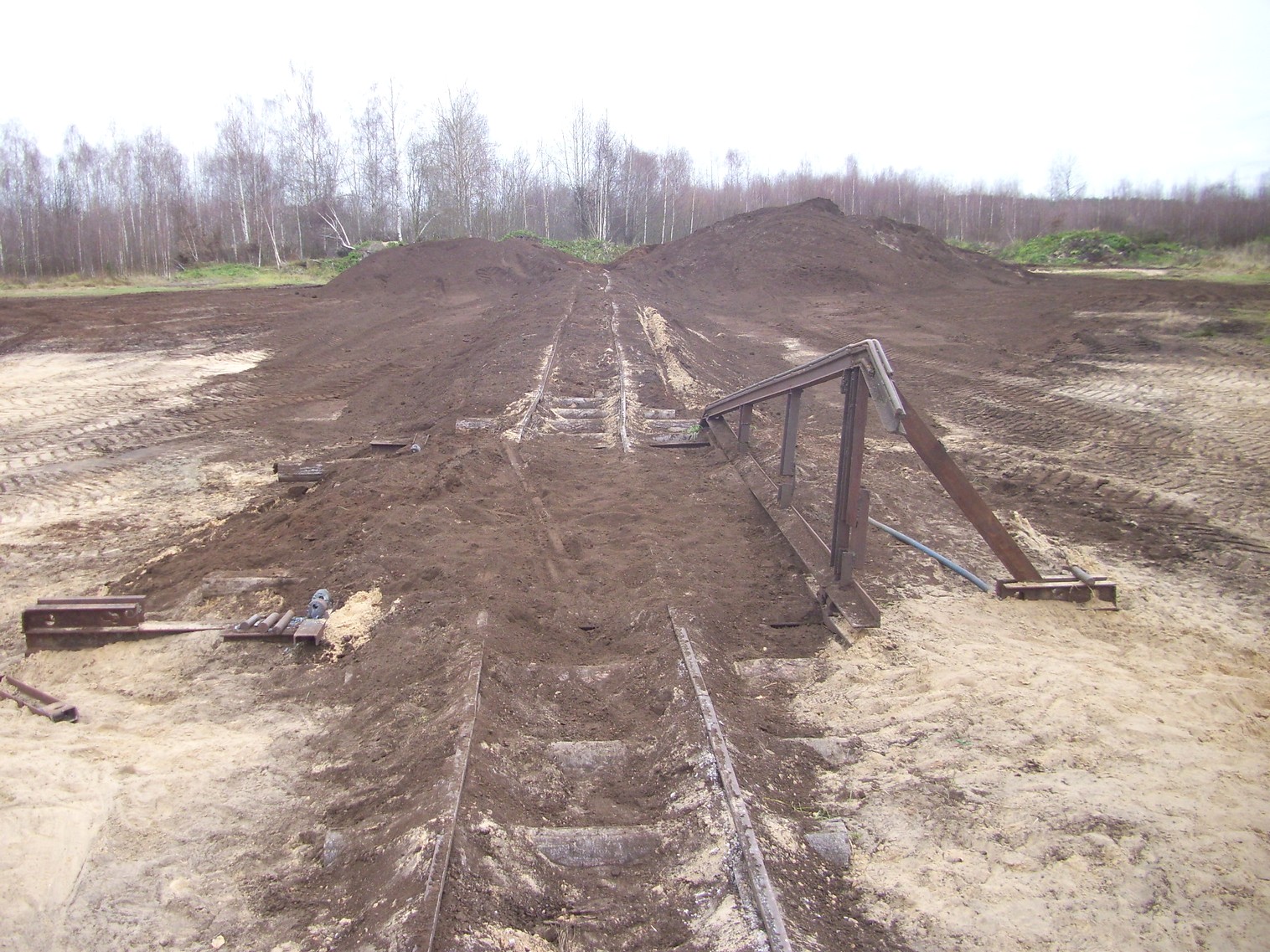 Узкоколейная  железная дорога торфопредприятия «Туршовка» —  фотографии, сделанные в 2011 году (часть 7)