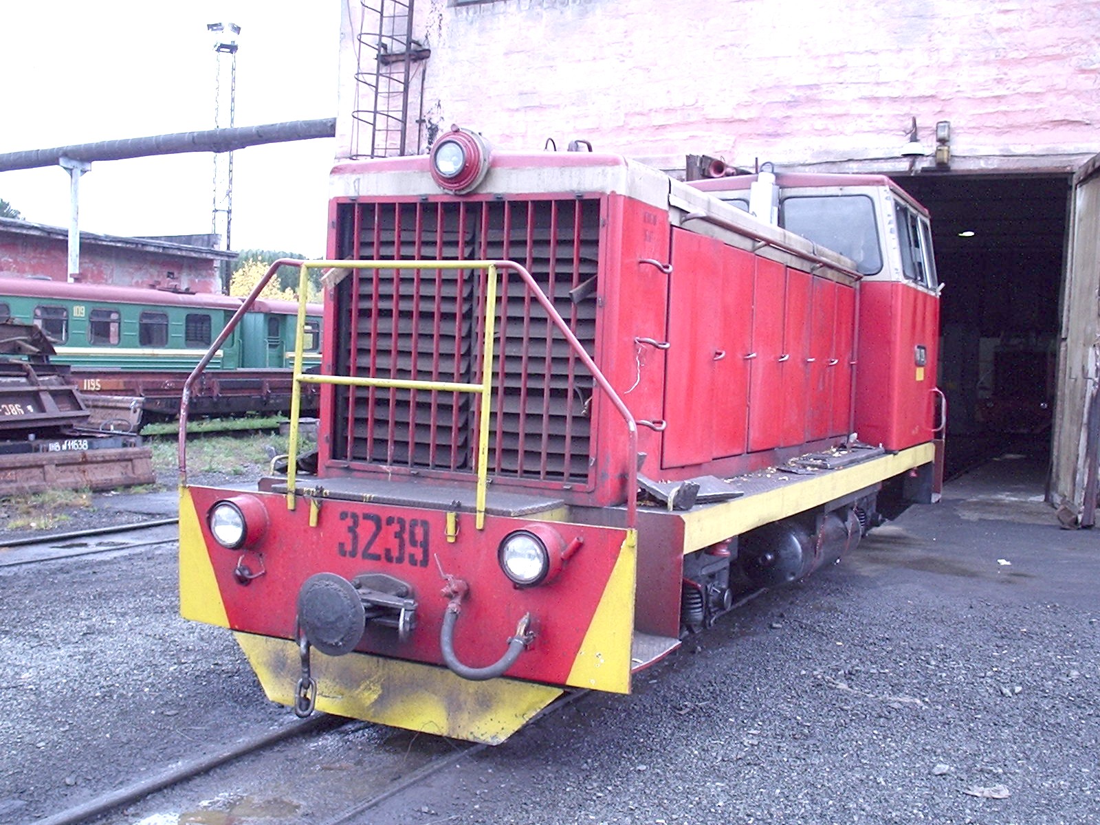 Висимо-Уткинская узкоколейная железная дорога  - фотографии, сделанные в 2006 году (часть 2)