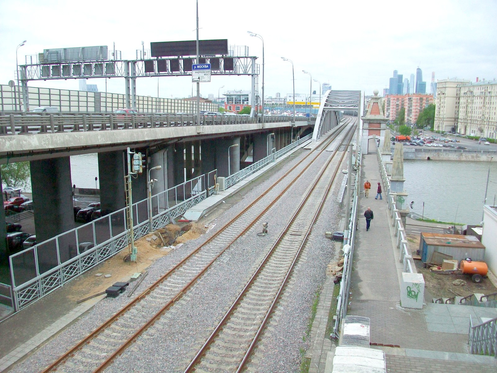 Московская Окружная железная дорога 
  —  фотографии, сделанные в 2015 году (часть 1)