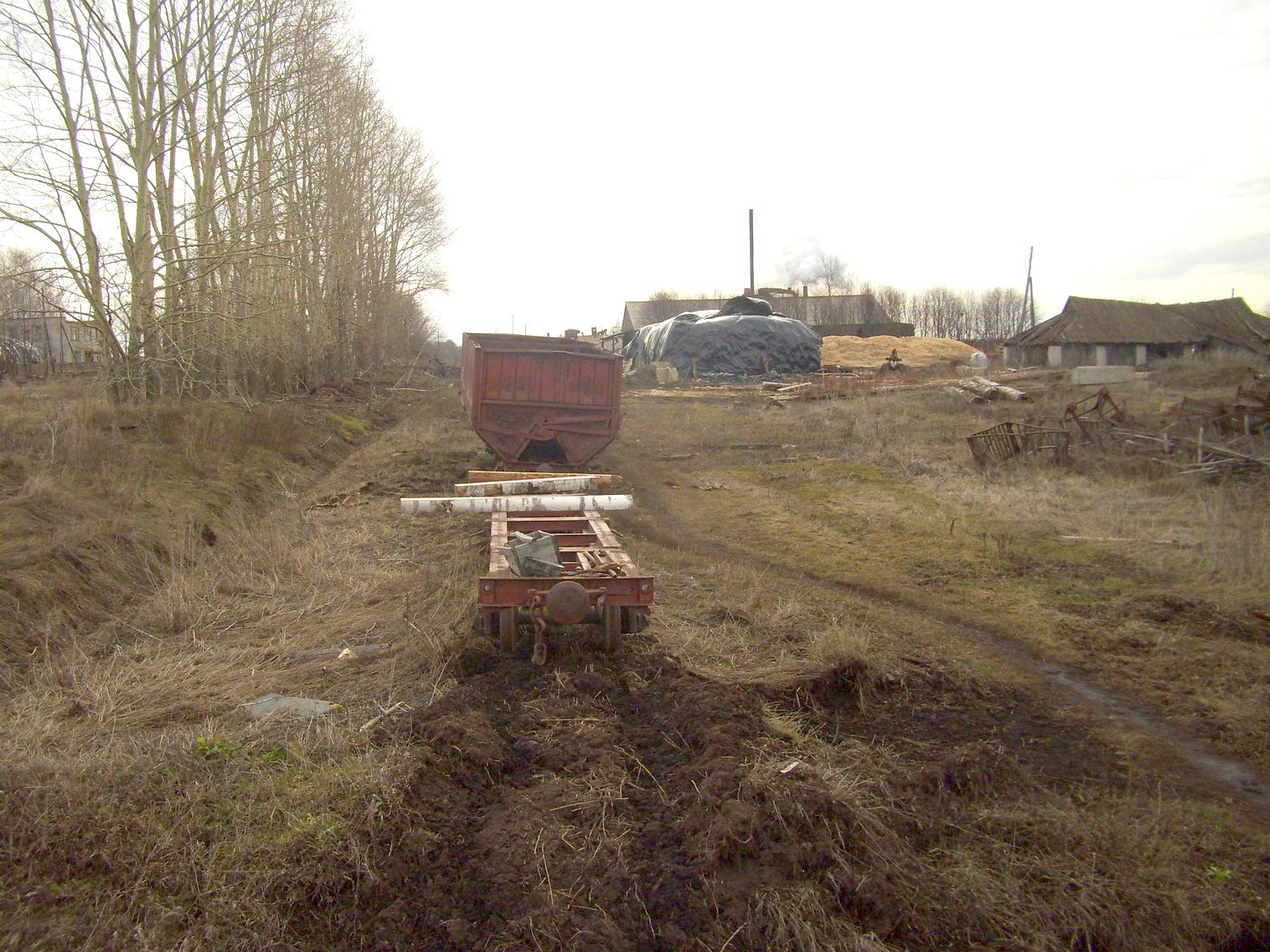 Узкоколейная  железная дорога Ронгинского торфопредприятия   —  фотографии, сделанные в 2011 году (часть 5)
