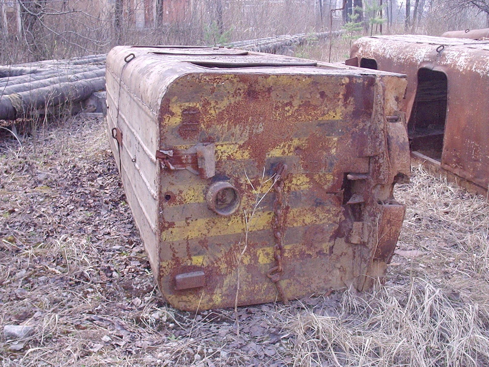 Узкоколейная железная дорога шахты «Ленинградская» (город Сланцы) — фотографии, сделанные в 2006 году