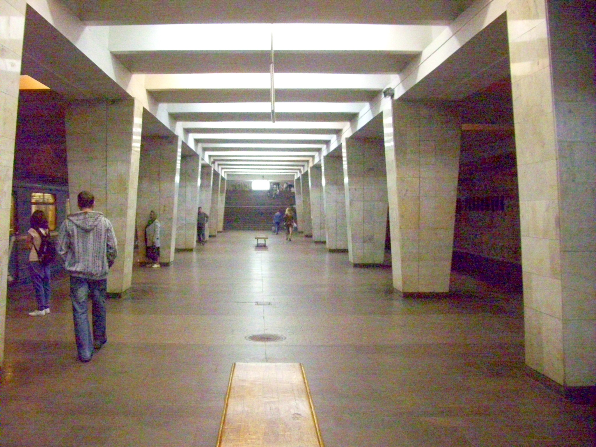 Нижегородский метрополитен  — станция «Двигатель Революции»