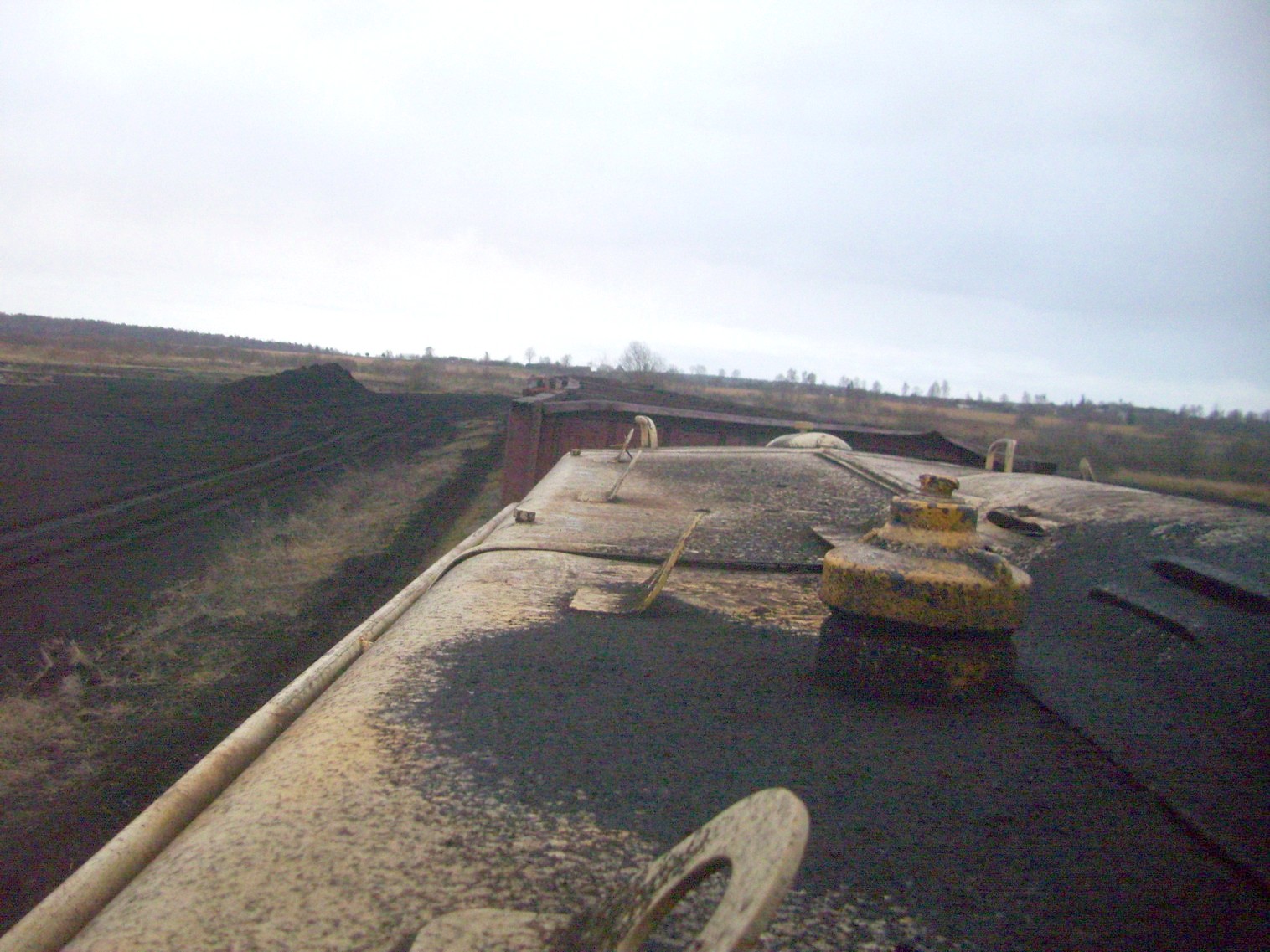 Узкоколейная железная дорога   торфопредприятия   «Красная Звезда» 
  —  фотографии, сделанные в 2011 году (часть 1)