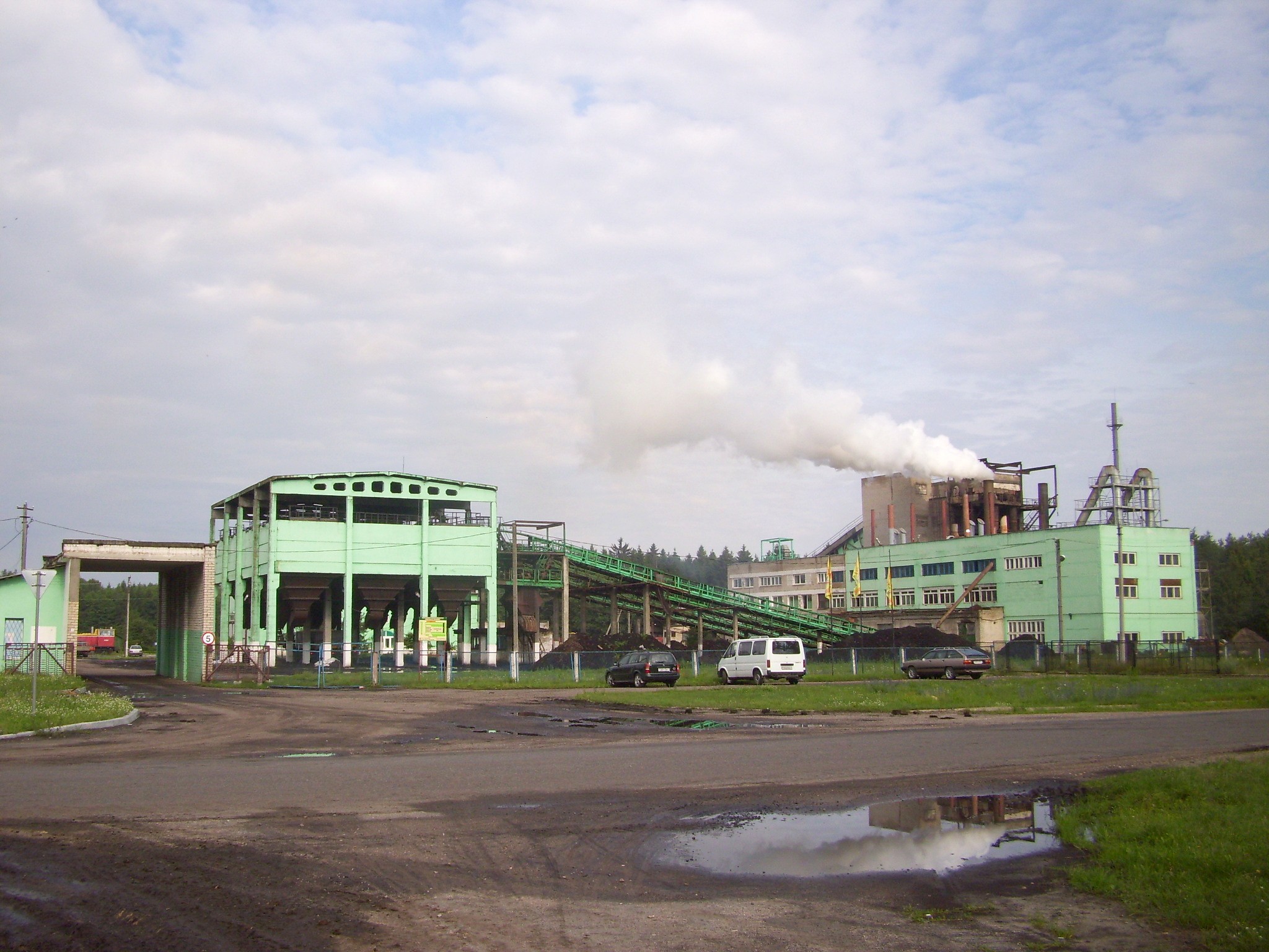 Узкоколейная железная дорога Берёзовского торфопредприятия  —  фотографии, сделанные в 2011 году (часть 1)