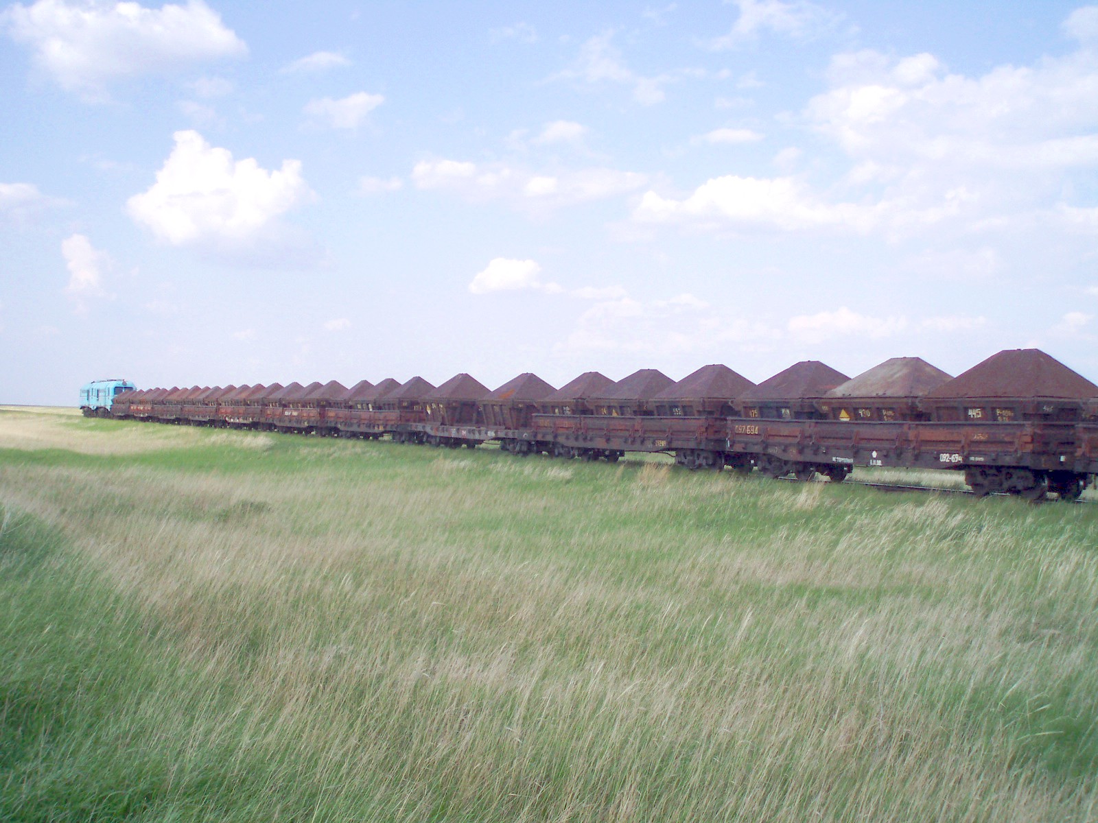 Узкоколейная железная дорога Атбасар  —  Шантобе  —  фотографии, сделанные в 2007 году (часть 13)