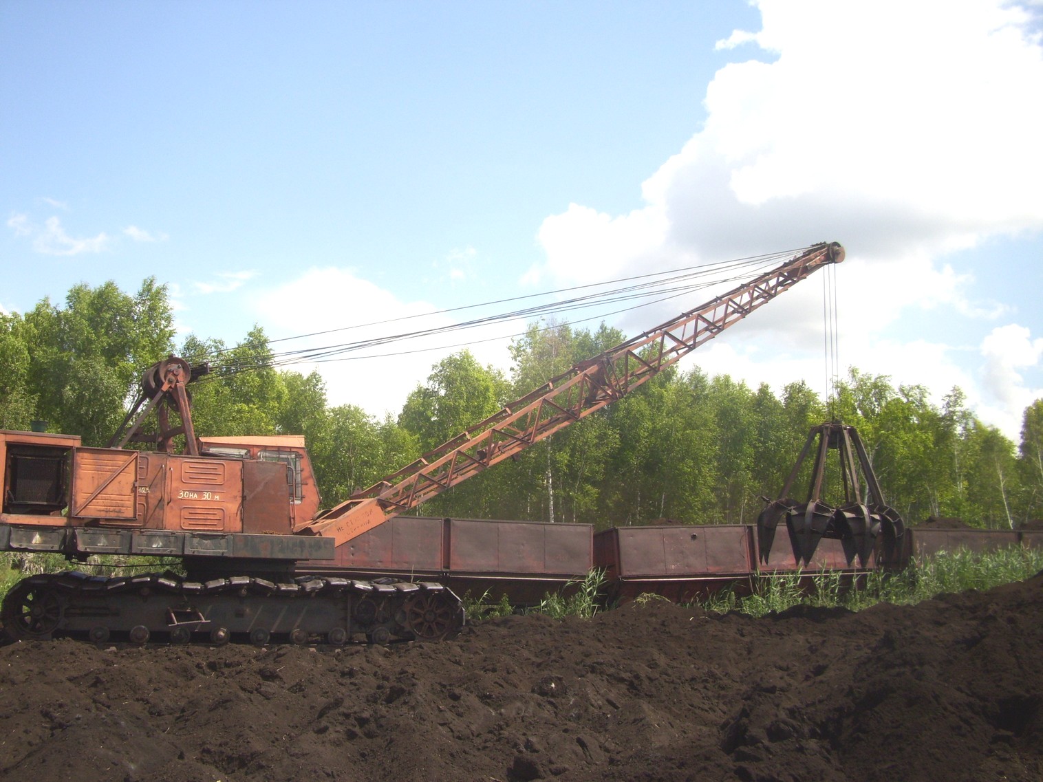 Узкоколейная железная дорога Ирванцевского торфобрикетного завода
  —  фотографии, сделанные в 2011 году (часть 2)