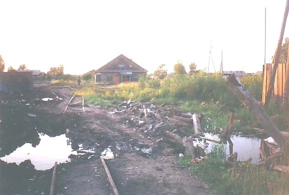 Опаринская узкоколейная железная дорога  — фотографии, сделанные в 2004 году