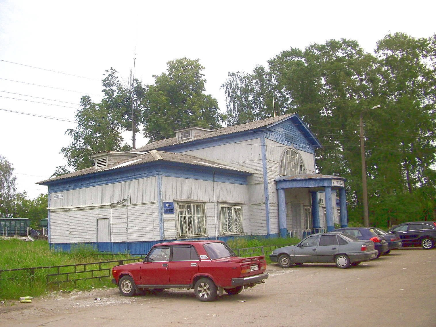 Железнодорожная линия Толоконцево — Моховые Горы  — фотографии, сделанные в 2012 году